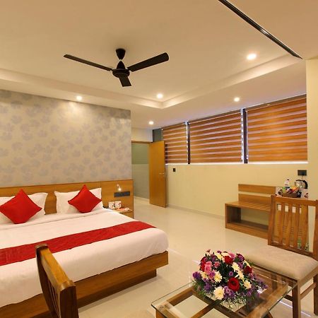 Hotel Novark Munnar Kallar Vattiyar Екстер'єр фото