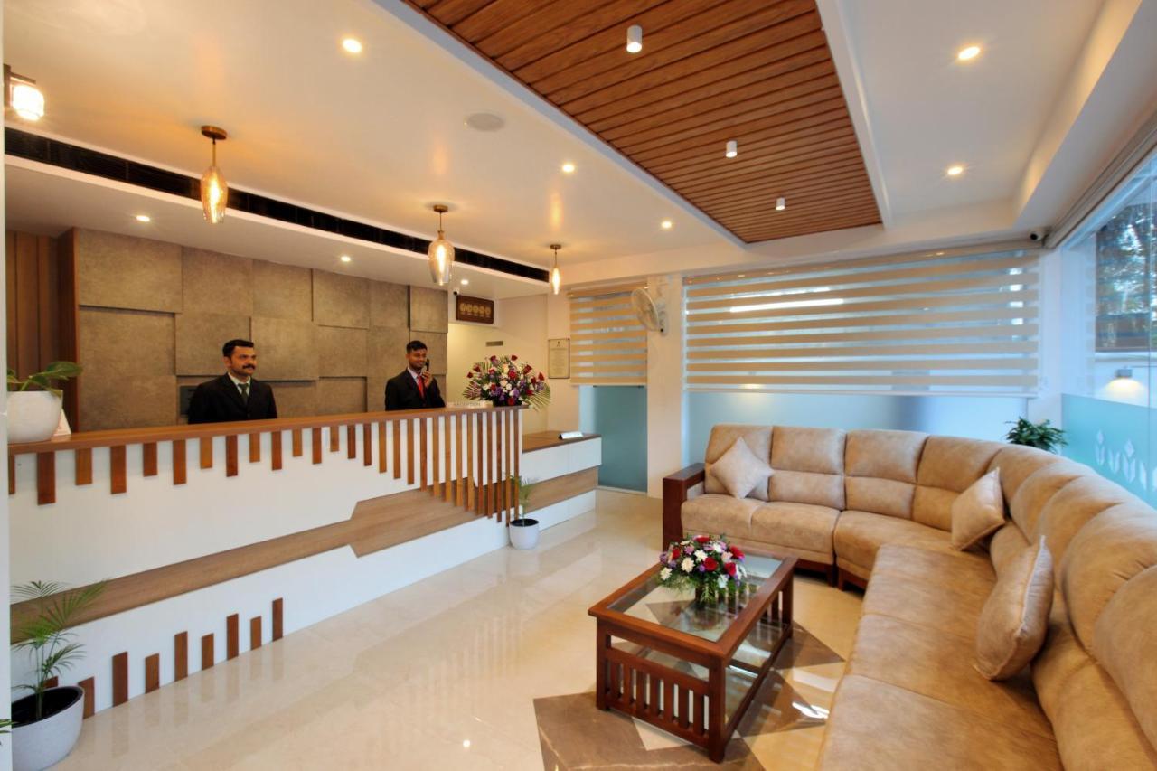 Hotel Novark Munnar Kallar Vattiyar Екстер'єр фото