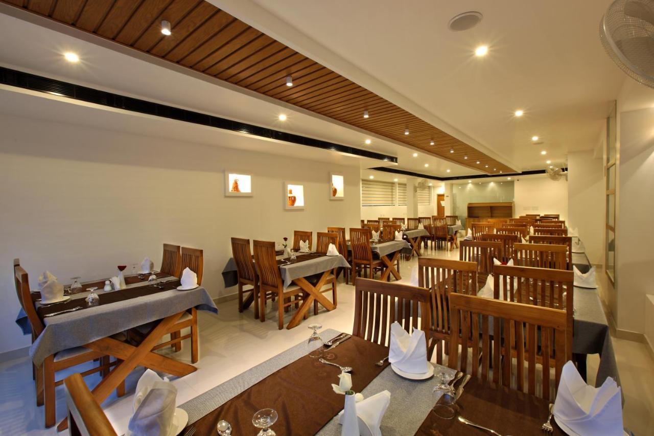 Hotel Novark Munnar Kallar Vattiyar Екстер'єр фото