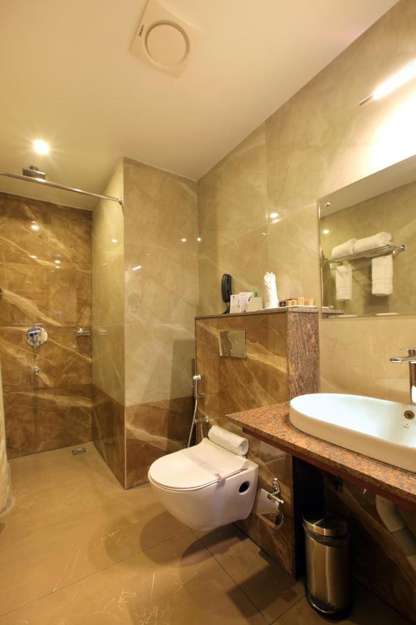 Hotel Novark Munnar Kallar Vattiyar Екстер'єр фото