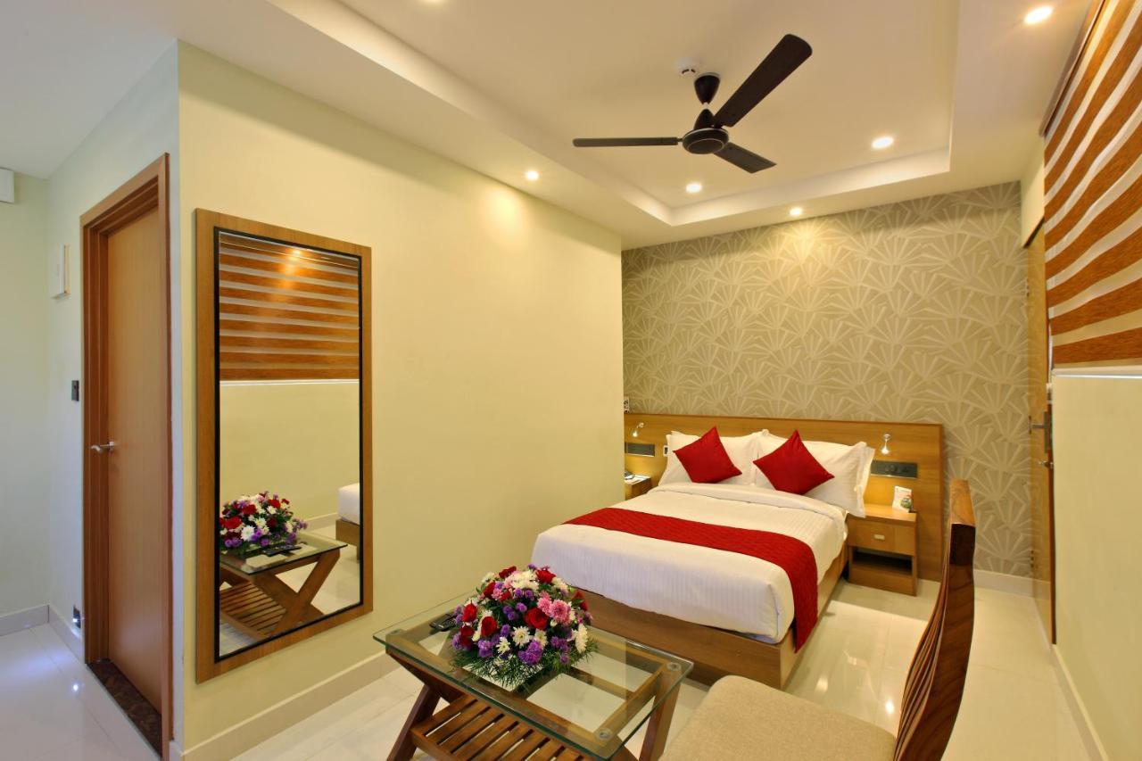 Hotel Novark Munnar Kallar Vattiyar Екстер'єр фото